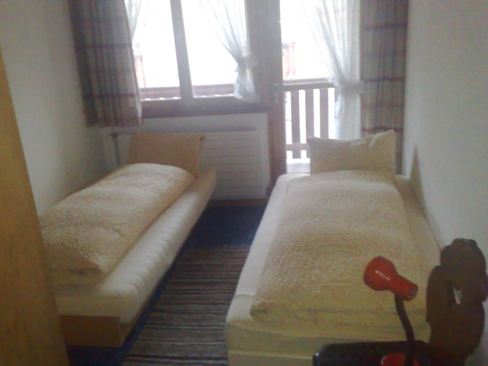 B&B Hotel & Appartements Chasa Valaer Скуоль Экстерьер фото
