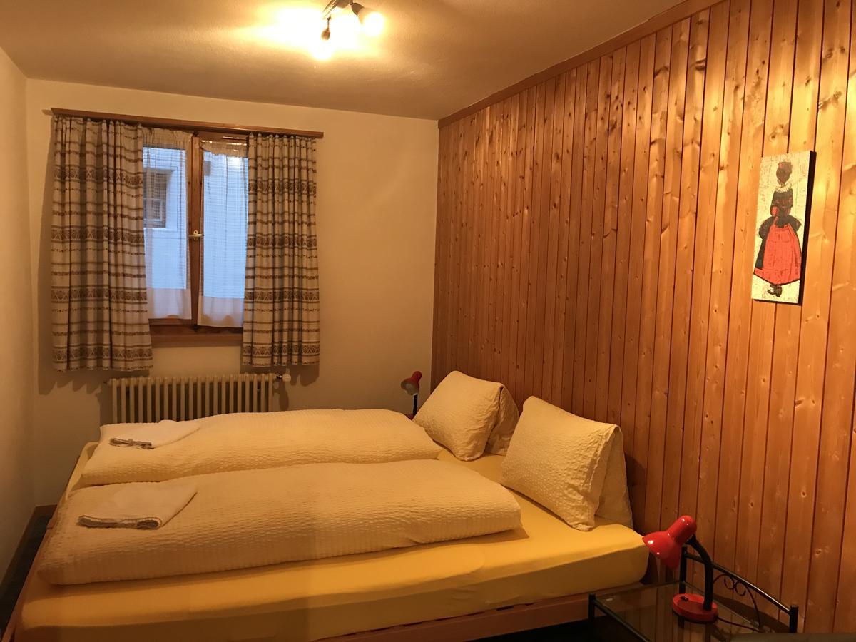 B&B Hotel & Appartements Chasa Valaer Скуоль Экстерьер фото